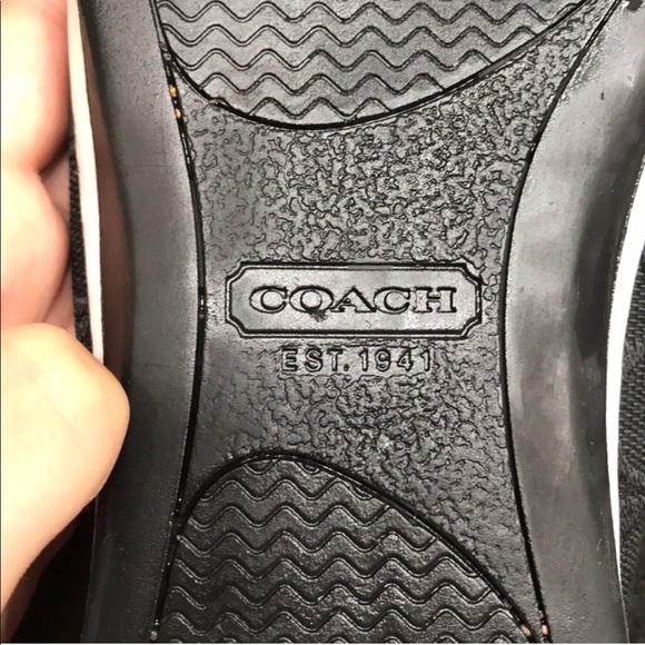 Coach - Picture 3 of 4